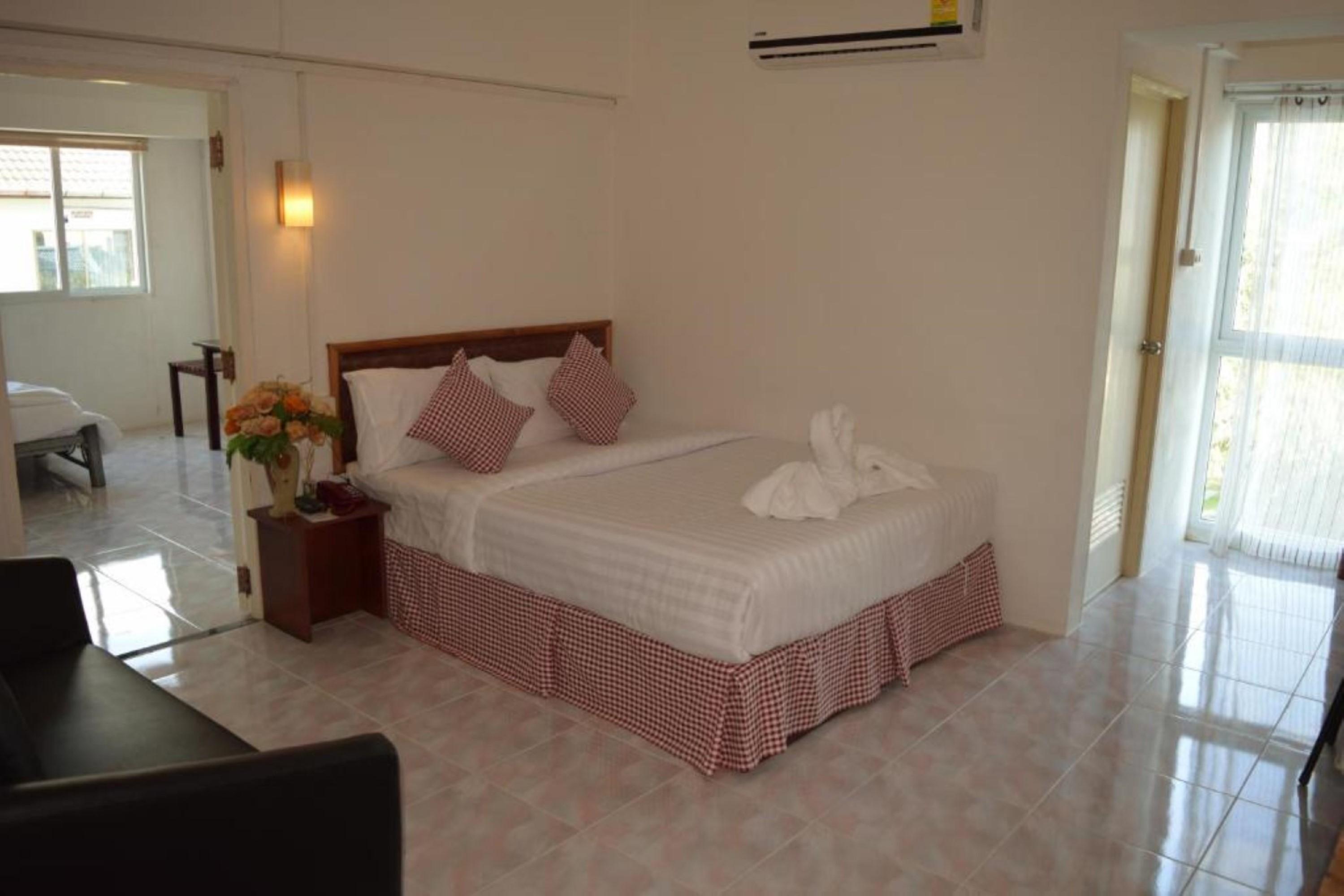 Phuket Hotel De Ratt מראה חיצוני תמונה