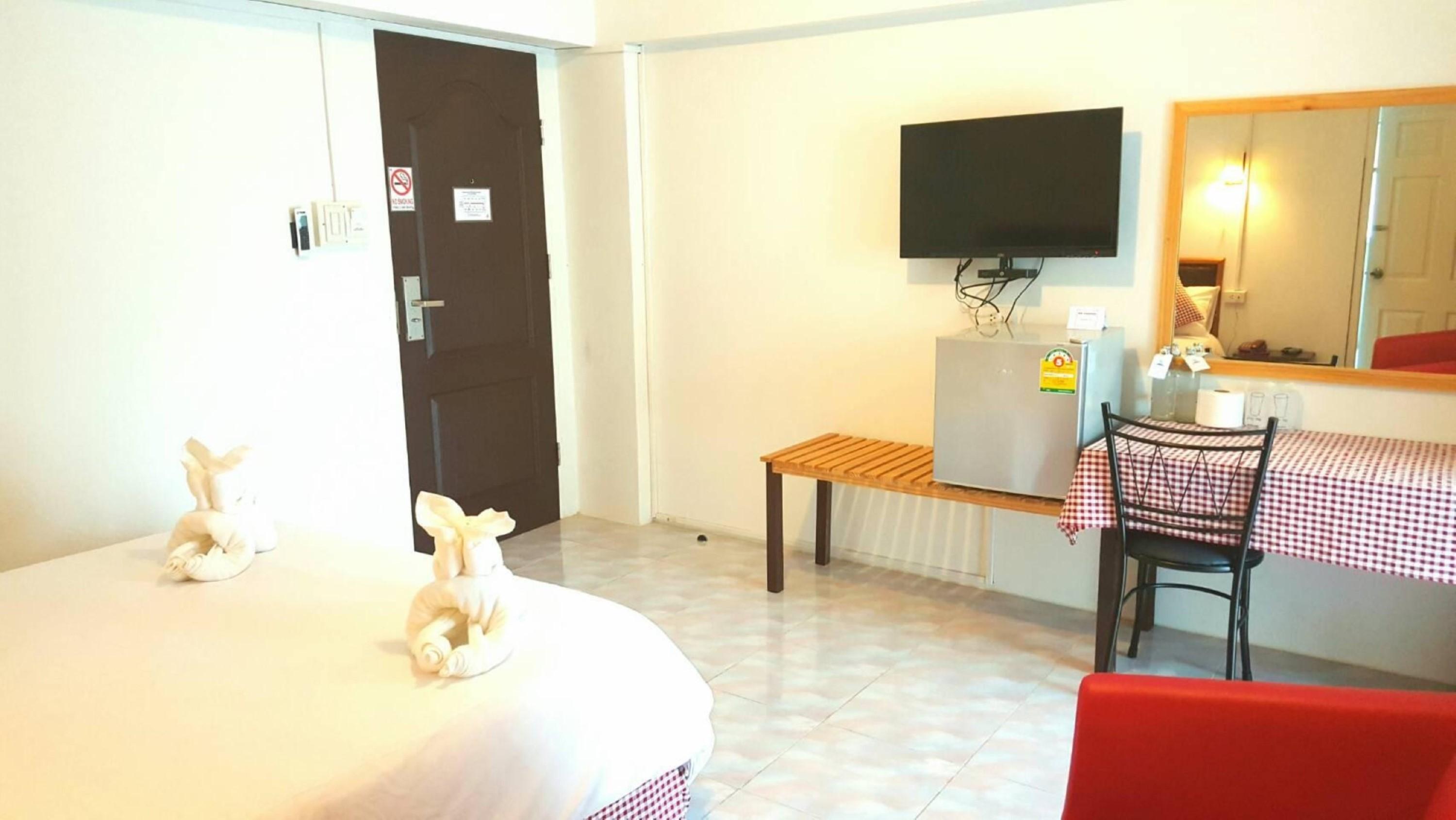 Phuket Hotel De Ratt מראה חיצוני תמונה