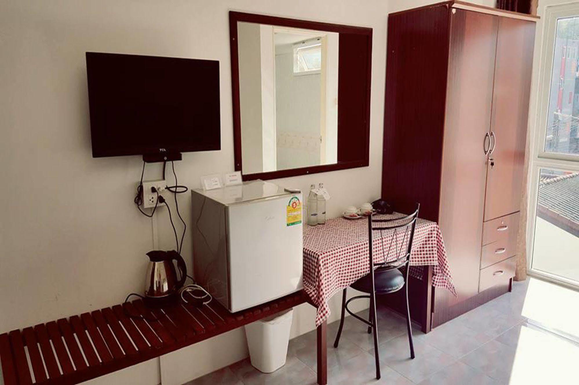 Phuket Hotel De Ratt מראה חיצוני תמונה